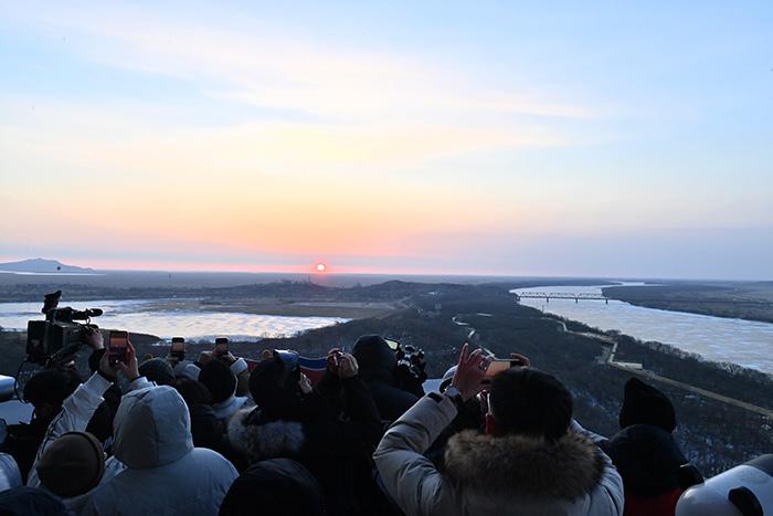 新年日出來(lái)啦！迎接2024年第一縷陽(yáng)光