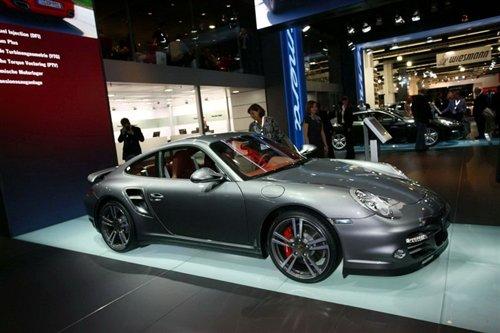 A ȫ±r911 Turbo܇ ܇֮