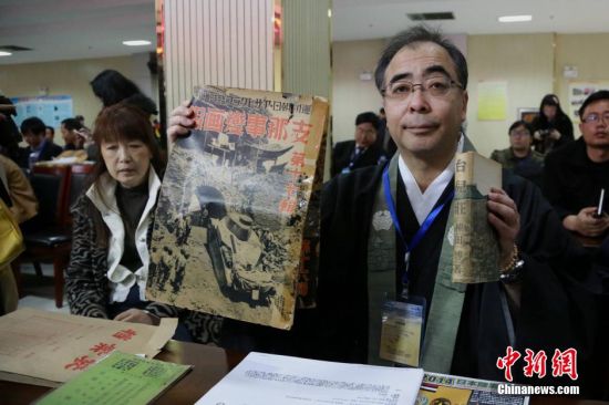 日本僧侶祭奠臺(tái)兒莊大戰(zhàn)英烈 贈(zèng)送珍貴史料